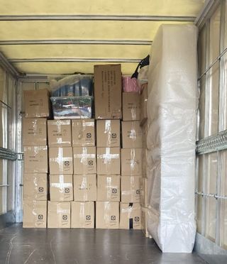 TRANSPORTES Y MUDANZAS