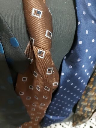 Corbatas  varias
