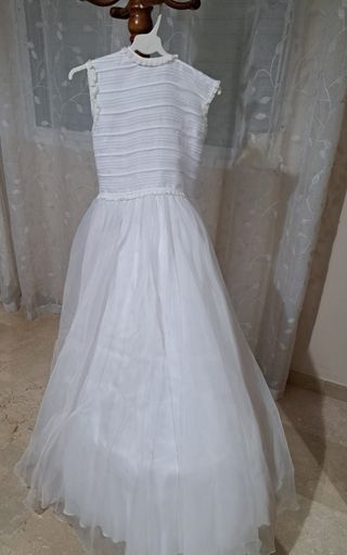 Vestido de  comunión Isamar novias. 
