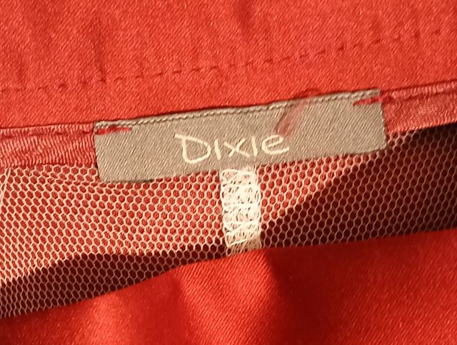 Gonna Dixie tg S Italia, rossa borgogna 