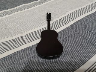 **GUITARRA 🎸 MINIATURA***