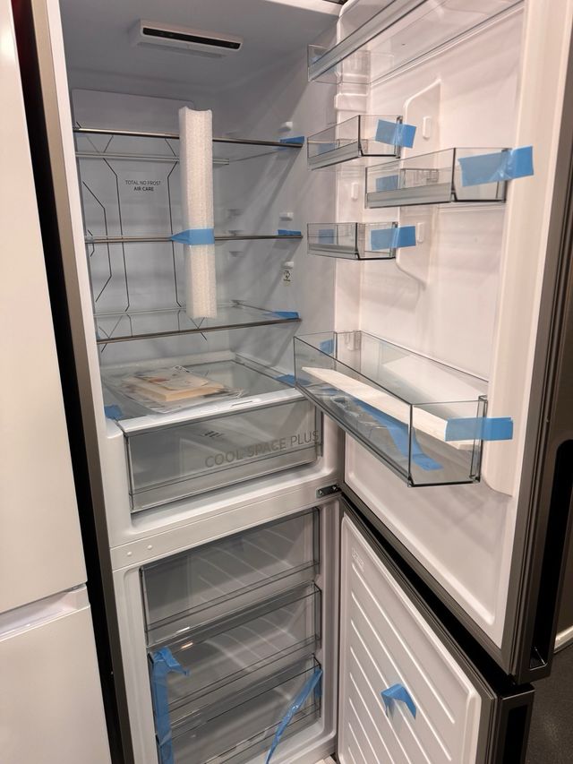 OFERTÓN, NEVERA HOOVER 185x60cm ( NO FROST )