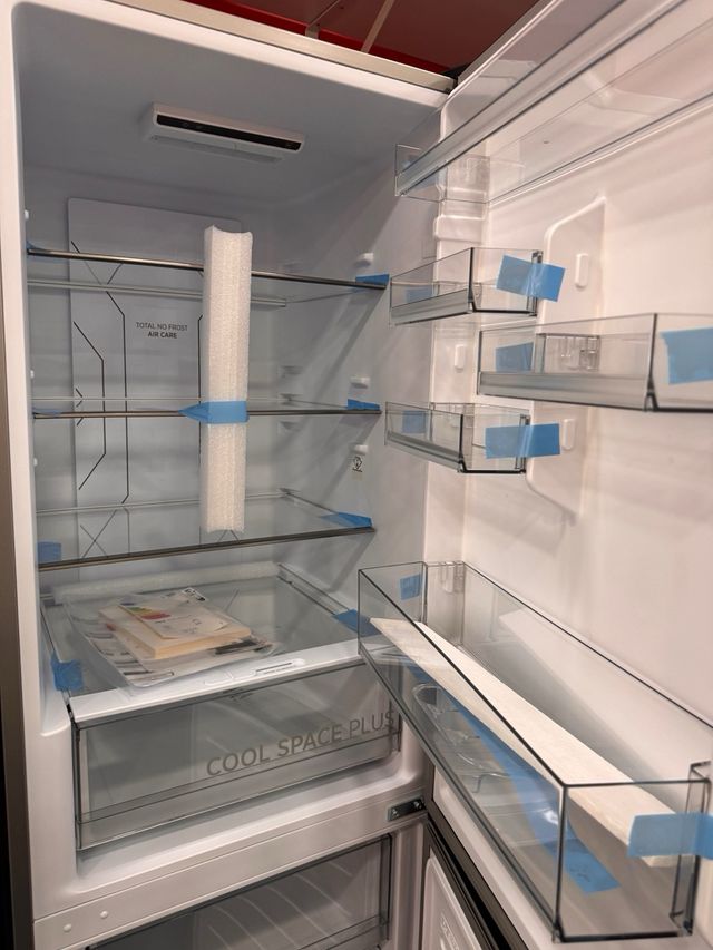 OFERTÓN, NEVERA HOOVER 185x60cm ( NO FROST )