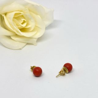 Pendientes de oro 18kt coral