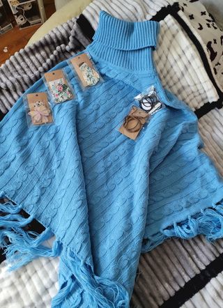Poncho azul 💙 celeste 