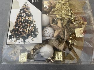 Adornos navidad dorados y blancos