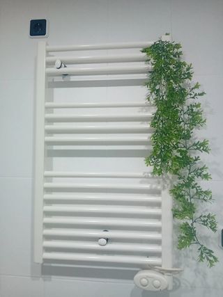 2 Radiadores de baño.