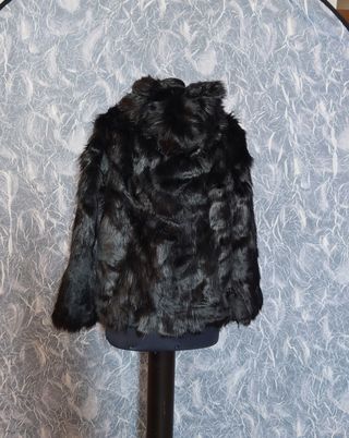 Giaccone con cappuccio, pelliccia