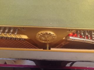Piano de pared Yamaha 