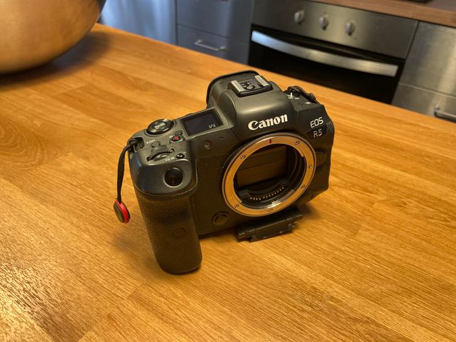 Canon R5
