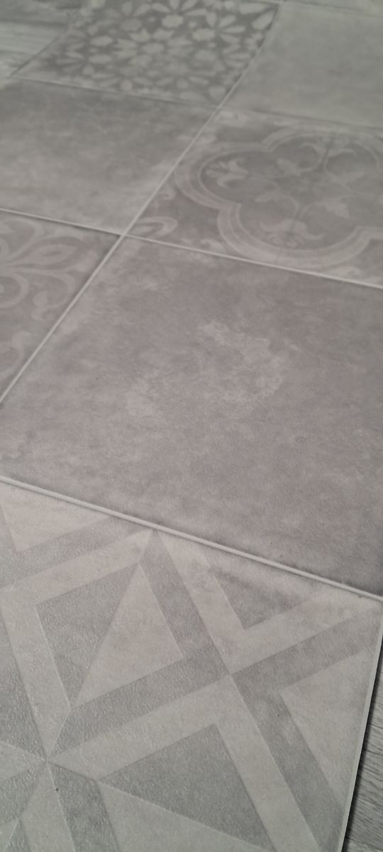 Tappeto in vinile Last Unit da 4 metri di larghezza