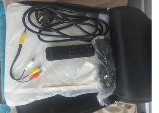 Vendo proyector nuevo Vankyo Full HD V630.