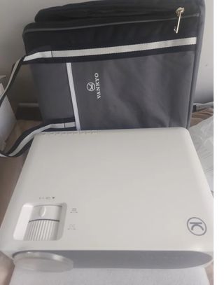 Vendo proyector nuevo Vankyo Full HD V630.
