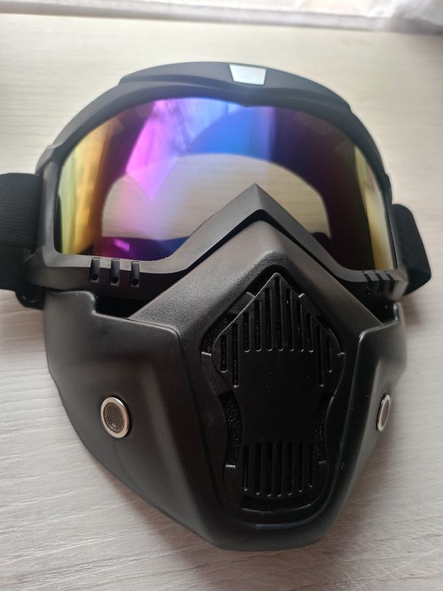 Máscara moto
