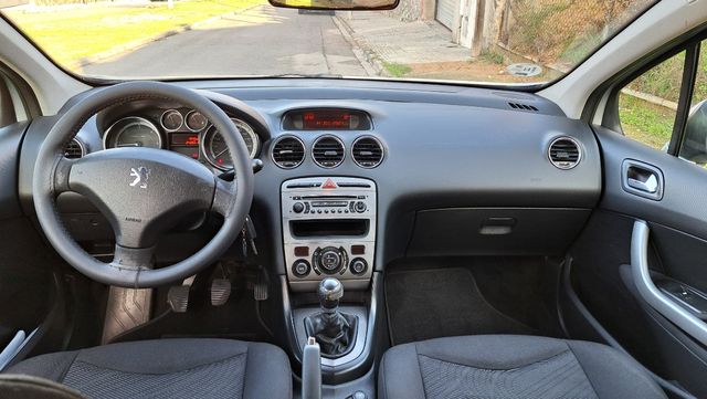 Peugeot 308 1.6 HDI 5 PUERTAS  