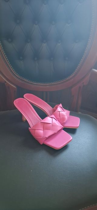 Zapatos rosas sin estrenar talla 41