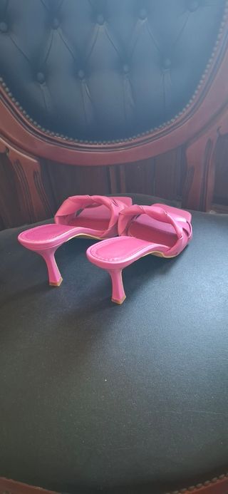 Zapatos rosas sin estrenar talla 41