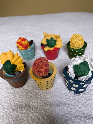 LOTE 6 MACETAS DECORATIVAS CON BEBES "NEGRITOS".