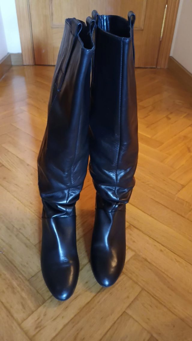 Botas altas negras
