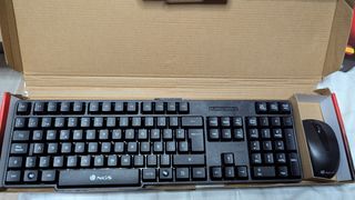 Teclado y ratón inalámbricos NGS