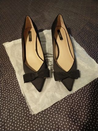 Zapatos negros lazo 