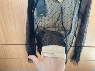 Blusa  transparencias negro de Zara