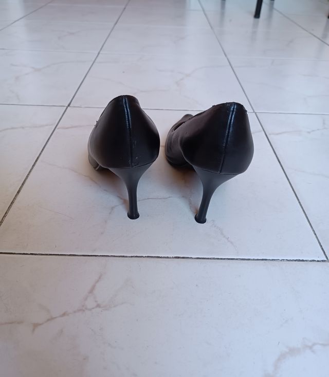 Tacones negros Talla: 37