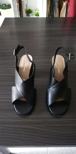 Sandalias negras, talla 37, Festissimo