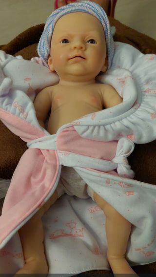 NUEVA - Muñeca reborn silicona