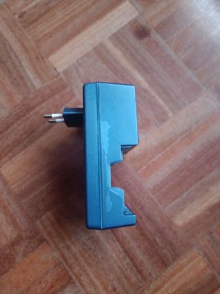 Cargador de pilas original