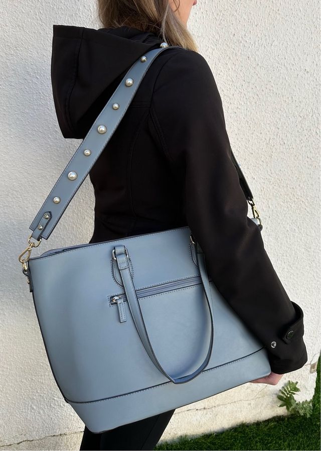 Bolso azul grisáceo marca Carpisa
