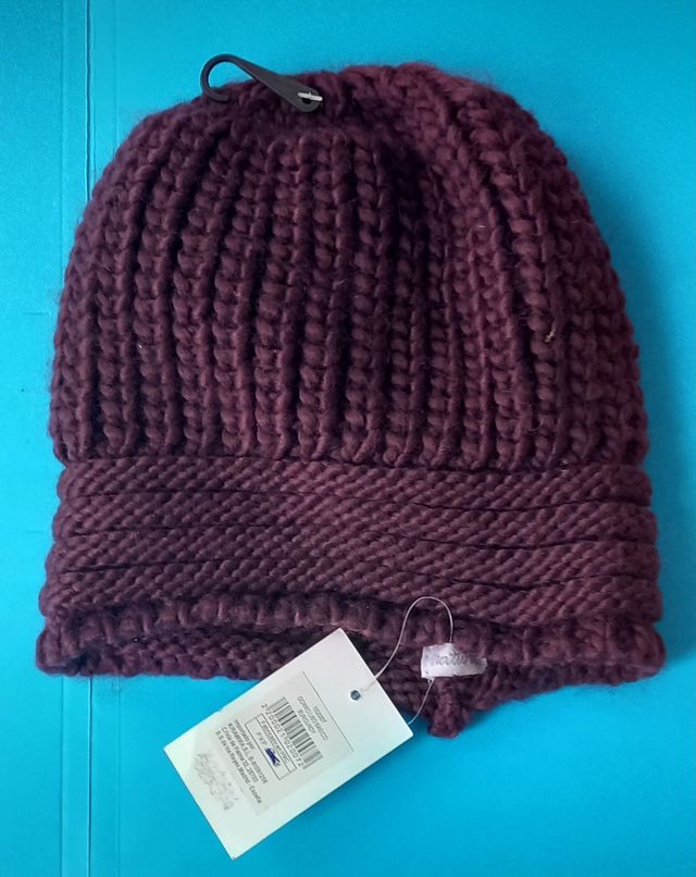 Gorro para mujer burdeos