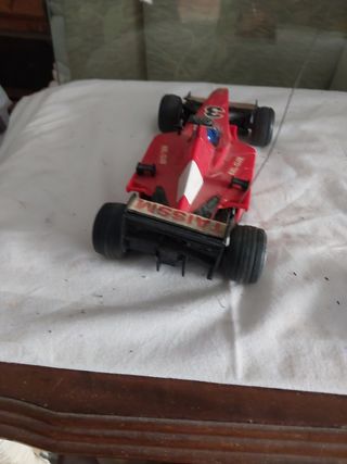 Coche de juguete anti6