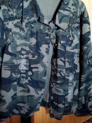 Cazadora vaquera militar