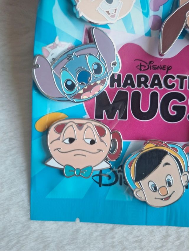 Disney pin misterioso