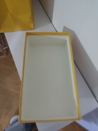 FENDI BOLSA + CAJA AMARILLO MOSTAZA