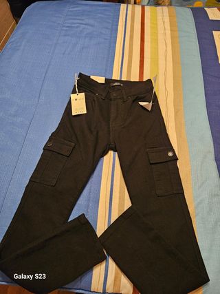 Pantalon NUEVO con etiqueta Talla 36