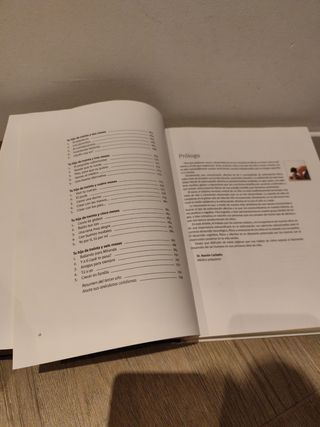 Todo un mundo de sonrisas/ All a World of Laughter: Juegos Mes a Mes Para Un Bebe Feliz (Spanish Edition)