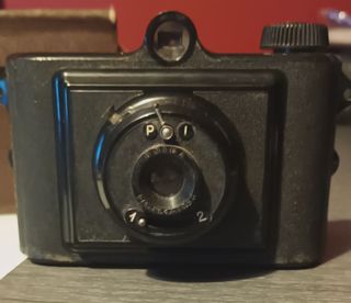Cámara de fotos antigua univex única 2 año 1948