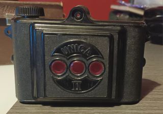 Cámara de fotos antigua univex única 2 año 1948