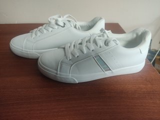 Zapatillas Blancas Inside