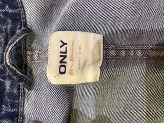 Cazadora vaquera talla 36 marca Only