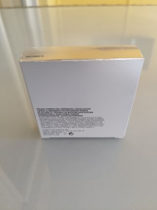 M.A.C Iluminador Skinfinish Tono Rosa Dorado
