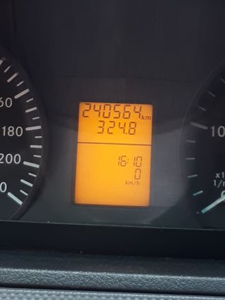 Mercedes-Benz Vito 2010