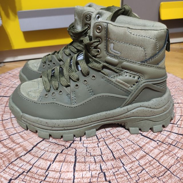 Botas niño de Zara talla 32