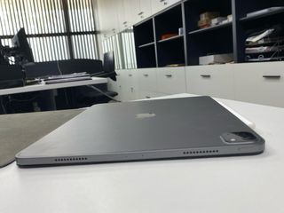 iPad Pro 12.9 M1 y Apple Pencil