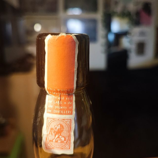 Bottiglia vuote Lagavulin