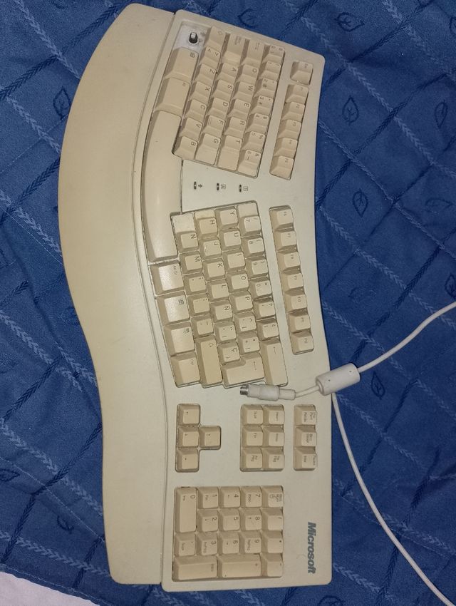 Teclado Español PS2 Microsoft y Ratón PS2