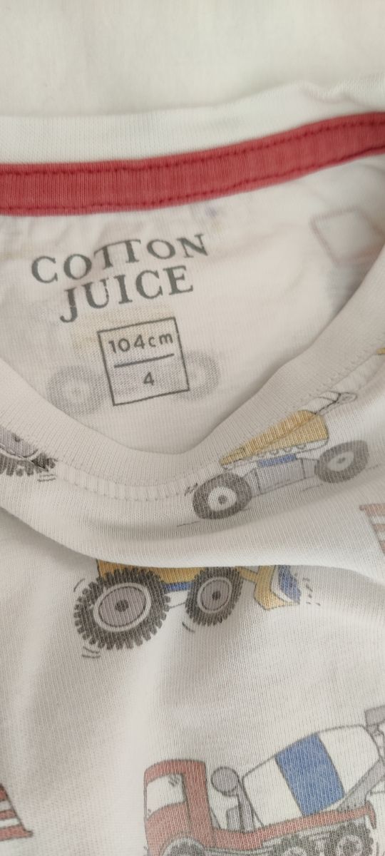 Pijama niño 3/4 años casi nuevo y casi regalado