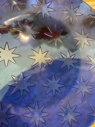 Piatto vassoio natalizio in vetro blu con stelle